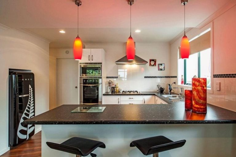 Photo of property in 91 Centennial Drive, Whitianga, 3510