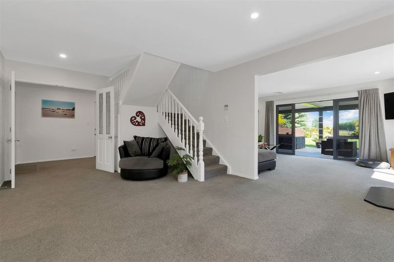 Photo of property in 66 Queens Avenue, Waikuku Beach, 7402