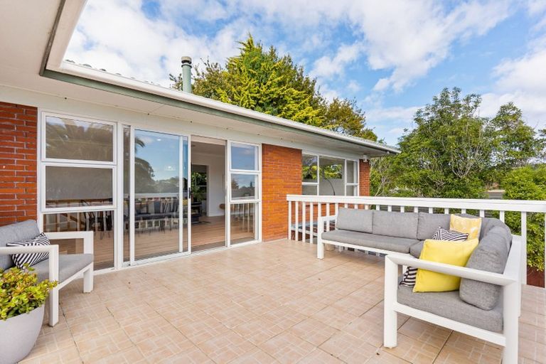 Photo of property in 90 Seabrook Avenue, New Lynn, Auckland, 0600