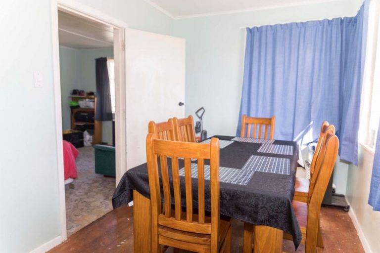 Photo of property in 4 Victor Street, Dannevirke, 4930