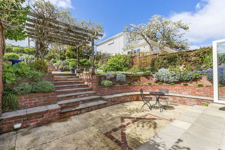 Photo of property in 20 Handyside Street, Tawa, Wellington, 5028