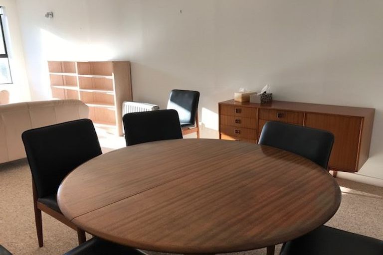 Photo of property in Hobson Court Flats, 72/70 Hobson Street, Thorndon, Wellington, 6011