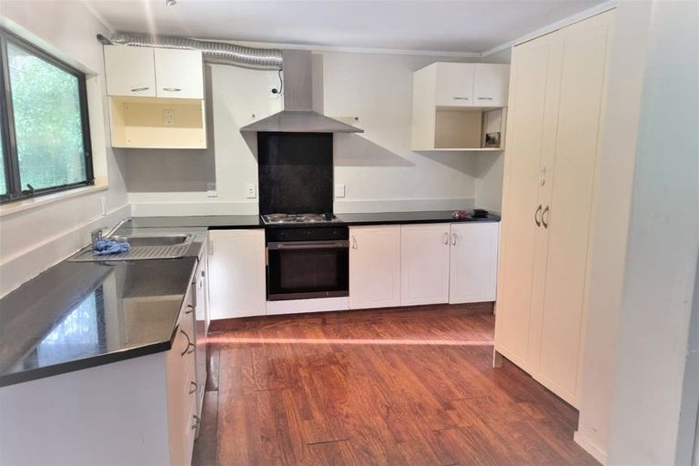 Photo of property in 24b Barberton Terrace, Red Hill, Papakura, 2110