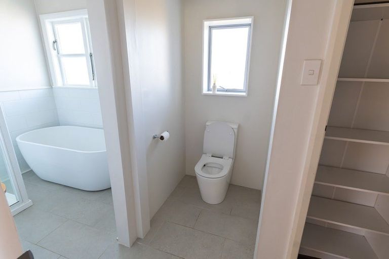 Photo of property in 37 Puketai Street, Andersons Bay, Dunedin, 9013