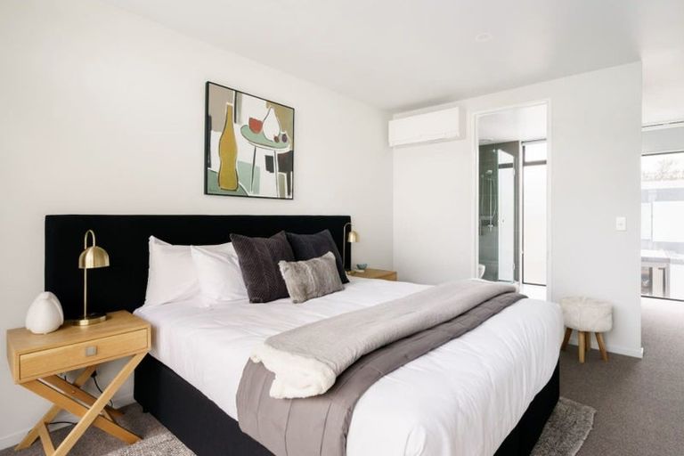 Photo of property in 2/22 Peterborough Street, Christchurch Central, Christchurch, 8013