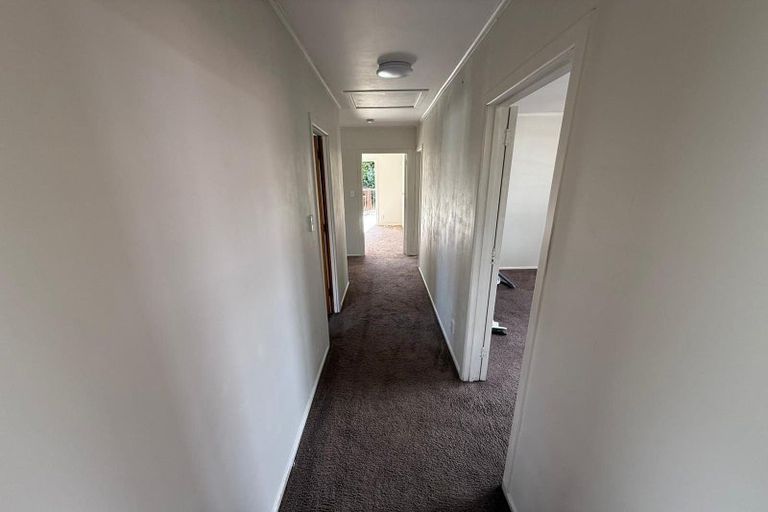 Photo of property in 18 Renwick Street, Papakura, 2110