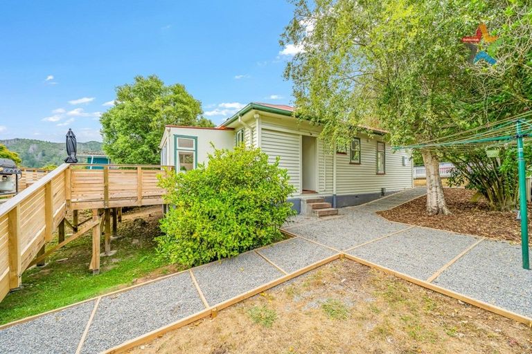 Photo of property in 60 Raukawa Street, Stokes Valley, Lower Hutt, 5019