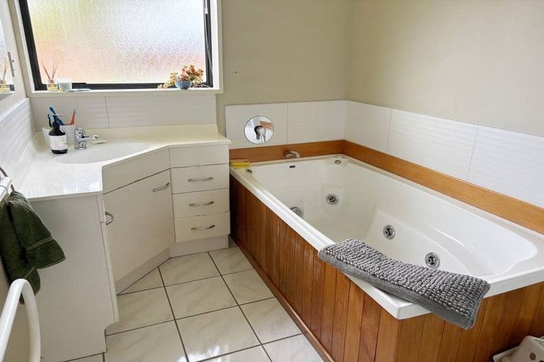 Photo of property in 35 Brigham Drive, Halswell, Christchurch, 8025