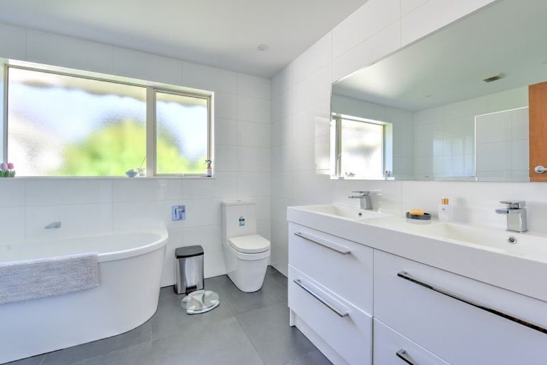 Photo of property in 6 Aranui Place, Gore, 9710