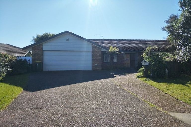 Photo of property in 11 Chiania Place, Somerville, Auckland, 2014