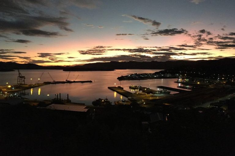 Photo of property in 4 Foster Terrace, Lyttelton, 8082