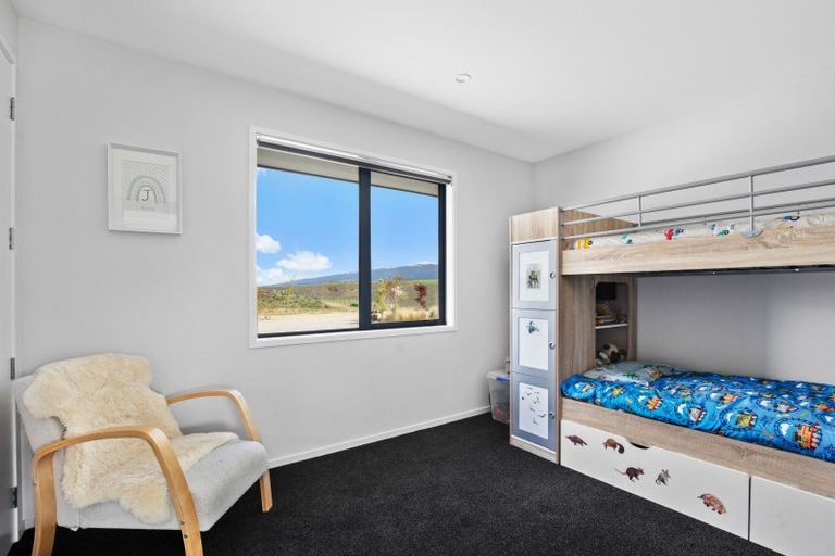 Photo of property in 27 Lapins Way, Waikerikeri, Alexandra, 9391