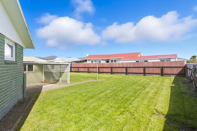 Photo of property in 4 Ross Street, Levin, 5510