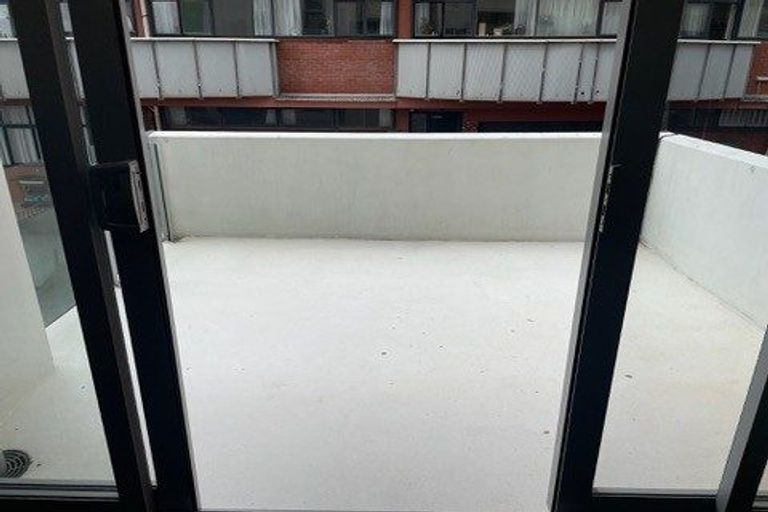 Photo of property in 1/2 Torrens Terrace, Mount Cook, Wellington, 6011