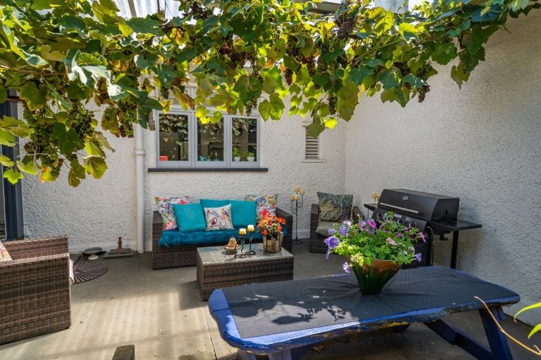 Photo of property in 129 Waimea Road, Nelson South, Nelson, 7010