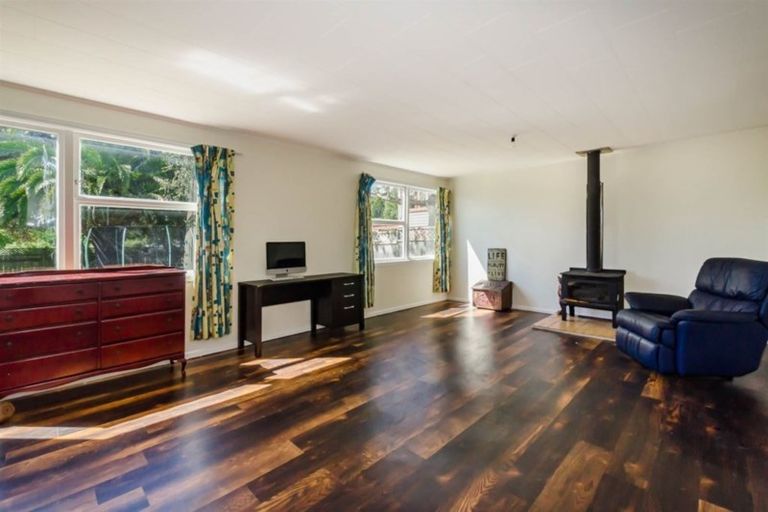 Photo of property in 5 Riwai Street, Paraparaumu, 5032