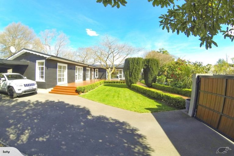 Photo of property in 12 Malcolm Avenue, Cashmere, Christchurch, 8022