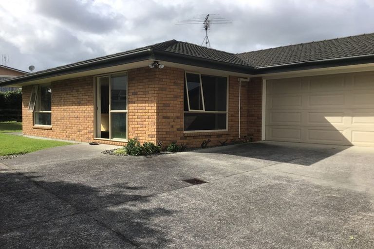 Photo of property in 13a Owens Road, Waiuku, 2123