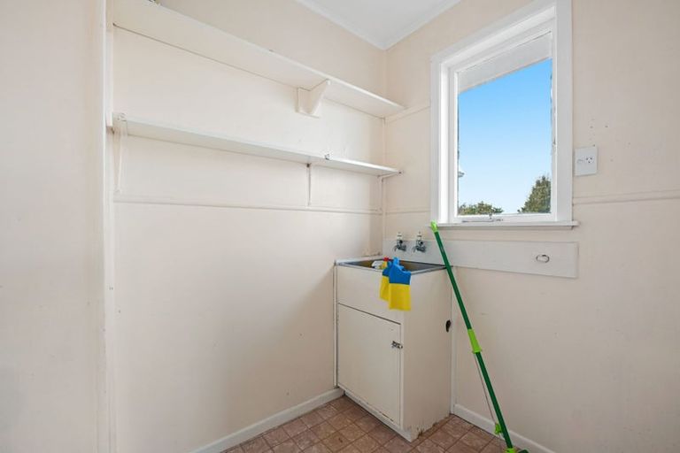 Photo of property in 12 Rosalind Street, Deanwell, Hamilton, 3206