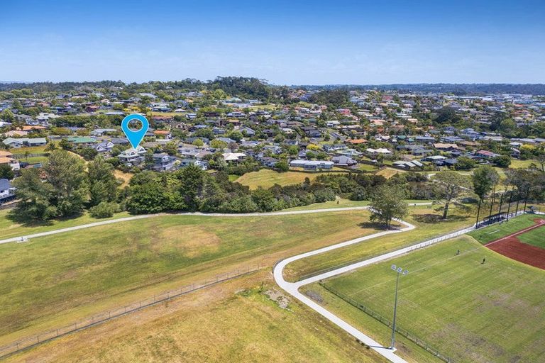 Photo of property in 1/3 Pelican Lane, Unsworth Heights, Auckland, 0632