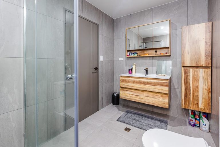 Photo of property in 50a Hillcrest Road, Papatoetoe, Auckland, 2025