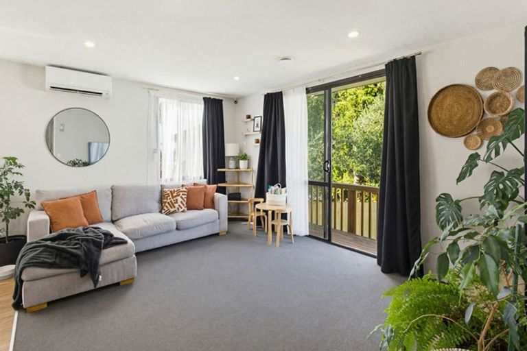 Photo of property in 2/342c Royal Road, Massey, Auckland, 0614
