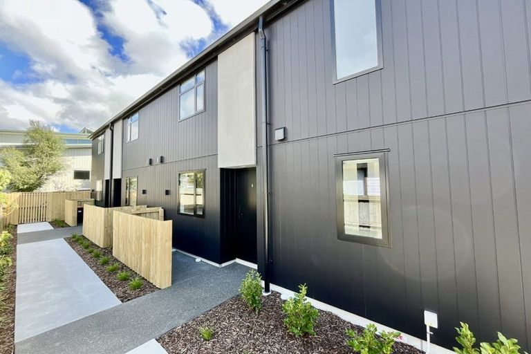 Photo of property in 6/107 Smith Street, Woolston, 8062