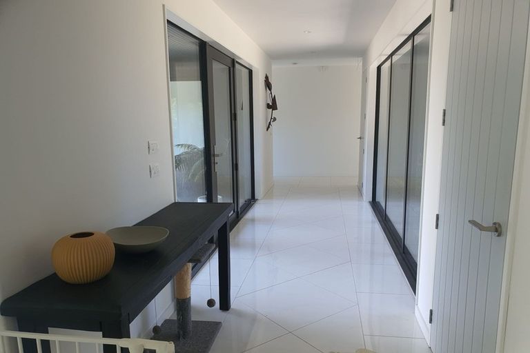 Photo of property in 2 Bressay Way, Waikanae, 5036