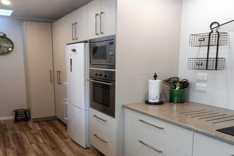 Photo of property in 21 Bellfield Road, Opaheke, Papakura, 2113