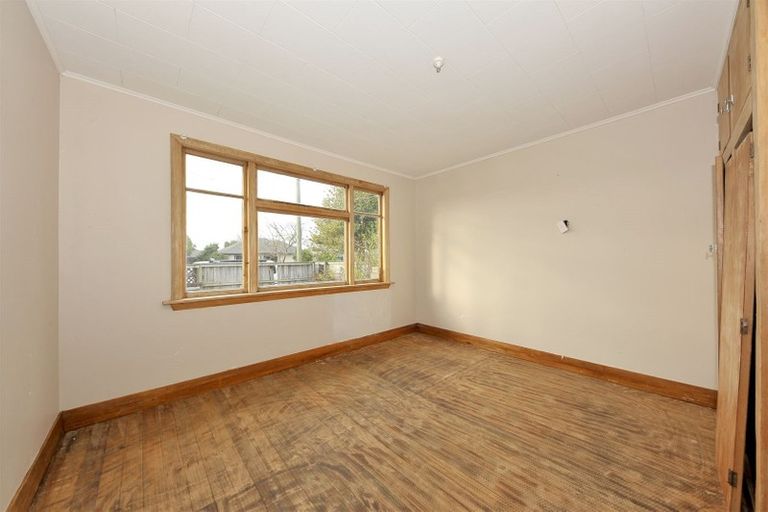 Photo of property in 147 Langdons Road, Northcote, Christchurch, 8052