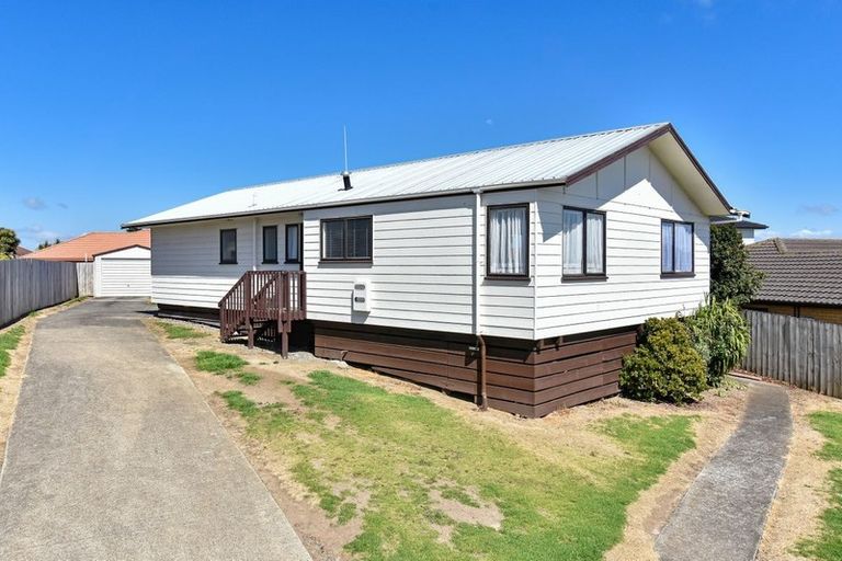 Photo of property in 225 Finlayson Avenue, Clendon Park, Auckland, 2103