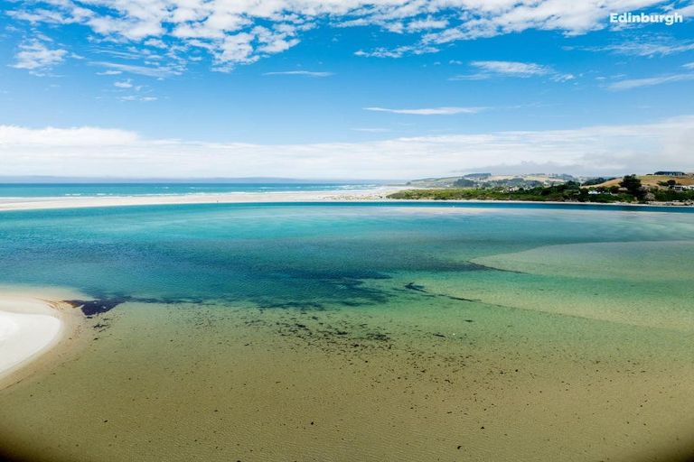 Photo of property in 1371 Taieri Mouth Road, Taieri Mouth, 9091