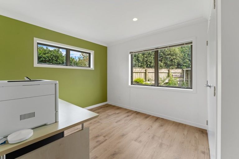 Photo of property in 155 Field Way, Waikanae Beach, Waikanae, 5036