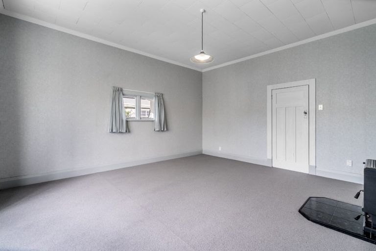 Photo of property in 17 Collingwood Street, Strathern, Invercargill, 9812