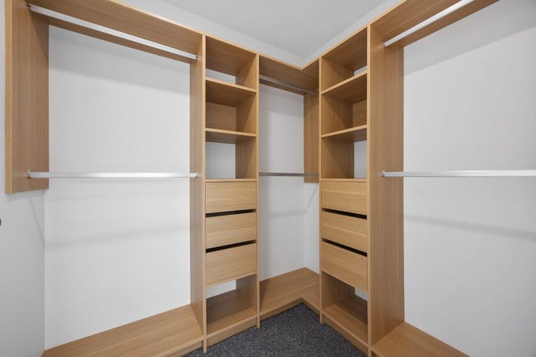 Photo of property in 8 Mill Hill Close, Flat Bush, 2019