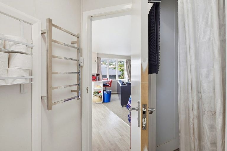 Photo of property in 21 Crawford Road, Kilbirnie, Wellington, 6022