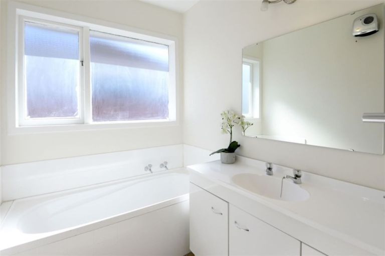 Photo of property in 39 Neill Street, Hornby, Christchurch, 8042