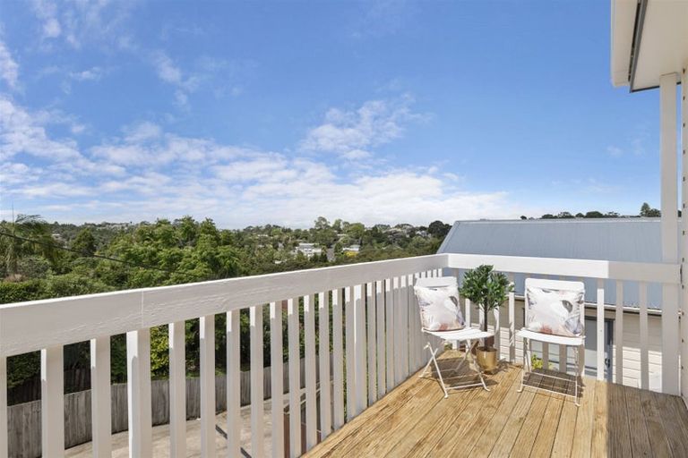 Photo of property in 1/59 Verran Road, Birkenhead, Auckland, 0626