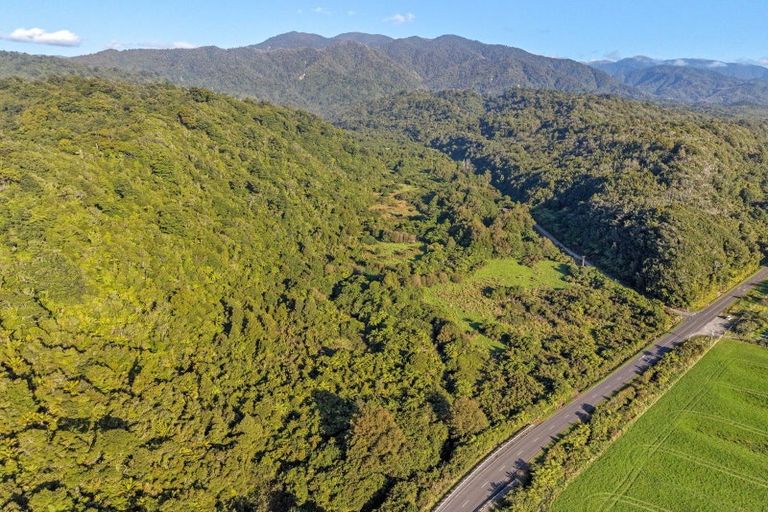 Photo of property in 29 Waiwhero Road, Barrytown, Runanga, 7873