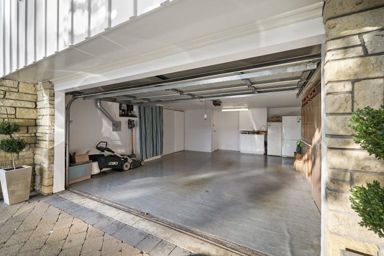 Photo of property in 18a Military Road, Boulcott, Lower Hutt, 5010