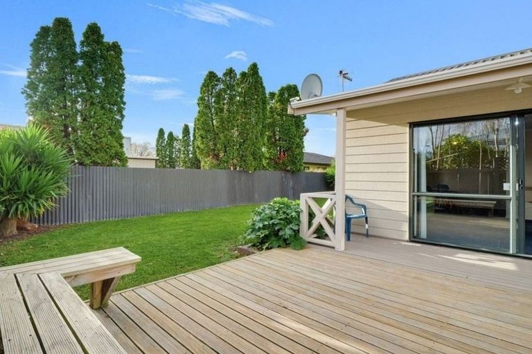 Photo of property in 33 Ruahine Street, Roslyn, Palmerston North, 4414