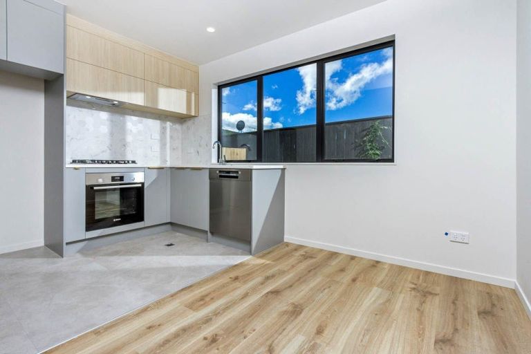Photo of property in 7/66 Bruce Road, Glenfield, Auckland, 0629