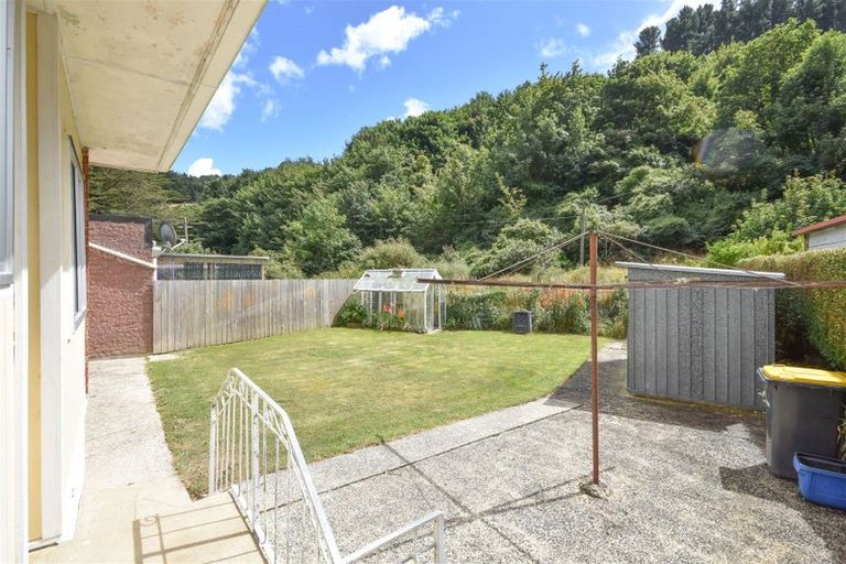 Photo of property in 18 Bonnington Street, Normanby, Dunedin, 9010