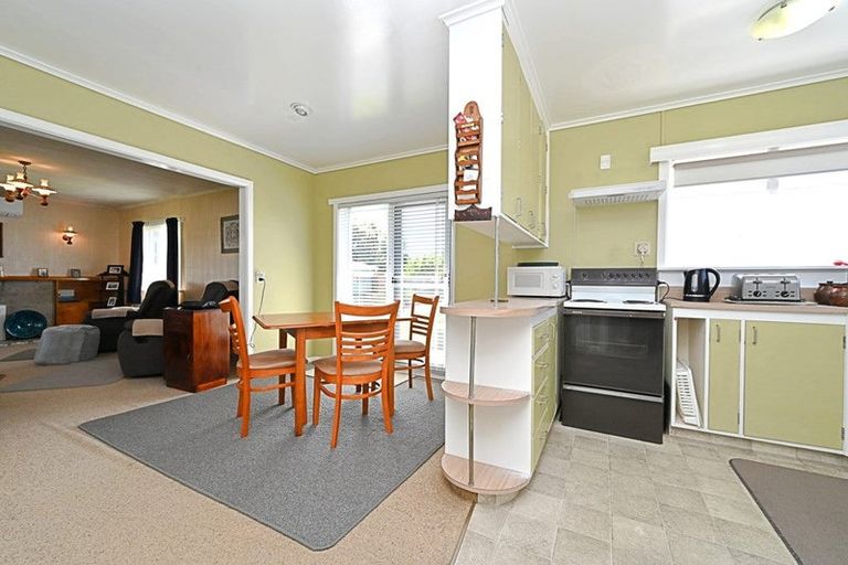 Photo of property in 18 Mason Avenue, Maraenui, Napier, 4110