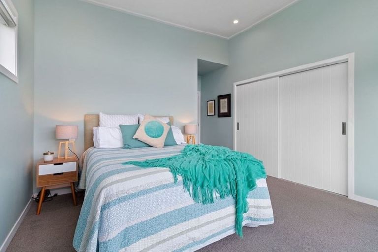 Photo of property in 12 Roseberry Place, Whitianga, 3510