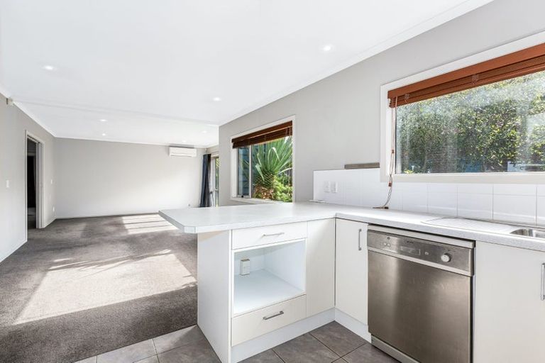 Photo of property in 6 Routeburn Avenue, Aotea, Porirua, 5024