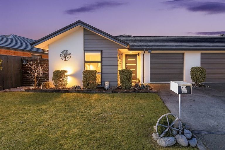 Photo of property in 17 Ragley Way, Rolleston, 7615