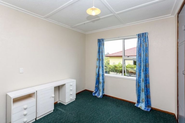 Photo of property in 42 Hobart Drive, Spotswood, New Plymouth, 4310