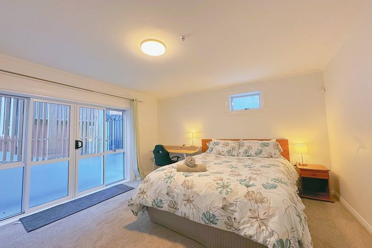 Photo of property in 14b Glenmore Street, Thorndon, Wellington, 6011