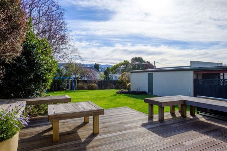 Photo of property in 17 Wycolla Avenue, Saint Clair, Dunedin, 9012